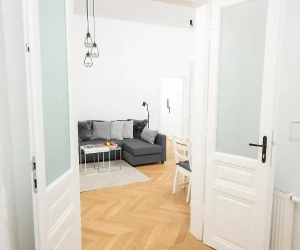 Hideaway Brigittenau Апартаменти Відень