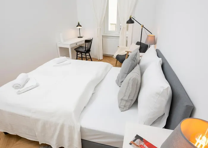 Апартаменти Hideaway Brigittenau
